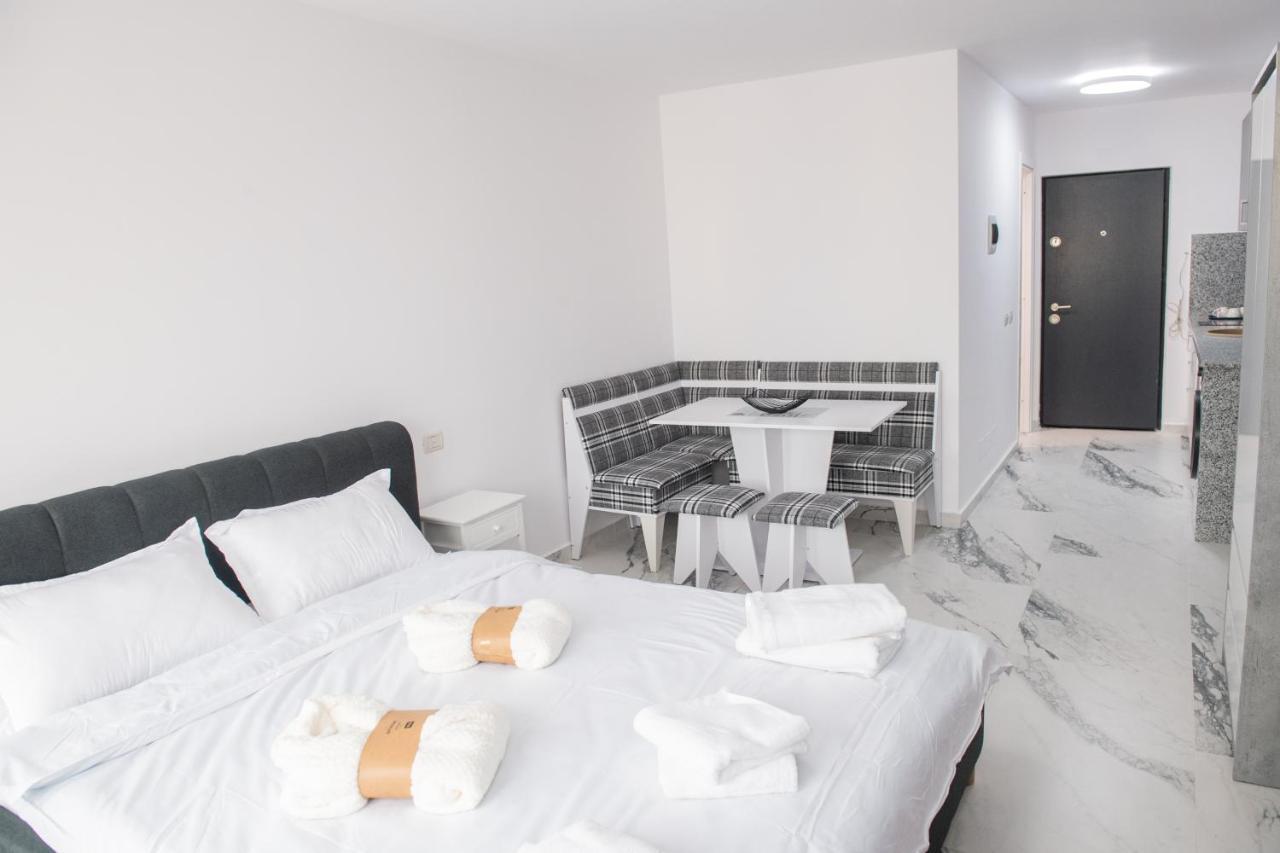 Apart Hotel Center Piatra Neamţ Esterno foto
